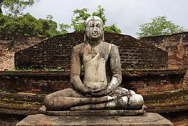 Seated Buddha in Vatadage building, The Quadrangle, ancient city of Polonnaruwa, UNESCO World Heritage Site, Sri Lanka, Asia