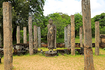 Standing Buddha statue in Atadage building in the Quadrangle, ancient city of Polonnaruwa, UNESCO World Heritage Site, Sri Lanka, Asia