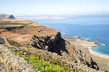 Steep coastal cliffs, Risco de Famara, looking south from the Mirador el Rio, Lanzarote, Canary Islands, Spain, Atlantic, Europe