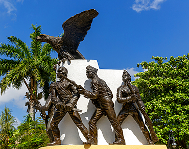 Patriotic sculpture, Monumento Ninos Heroes, Parque de la Mejorada, Merida, Yucatan State, Mexico, North America