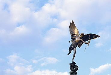 The Statue of Eros, the Greek God of Love, erected in 1892 in memory of the Earl of Shaftesbury, Piccadilly Circus, London, England, United Kingdom, Europe