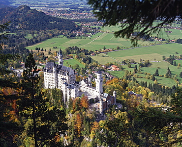 Neuschwanstein Castle, west of Fussen, Bavaria, Germany, Europe