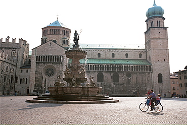 Piazza Duomo, with the statue of Neptune, Trento, Trentino, Italy, Europe