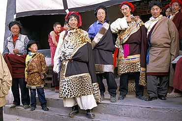 Khampas, Qamdo monastery, Tibet, China, Asia