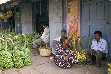 Bananas for sale in market, Karnataka, India, Asia