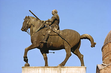 Donatello's Gattamelata, Padua, Veneto, Italy, Europe