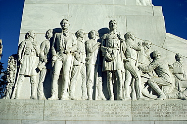 Close-up of sculptures of Travis and Crockett on the San Antonio Memorial, Texas, United States of America, North America