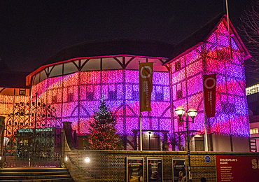 Shakespeare's Globe Theatre, Christmas Lights, London, England, United Kingdom, Europe