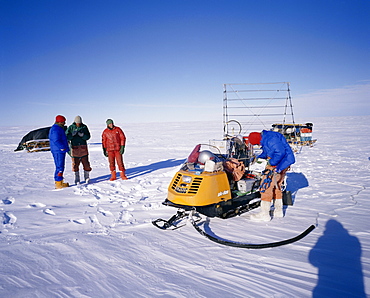 Oversnow geophysical team of the British Antarctic Survey, Antarctica, Polar Regions