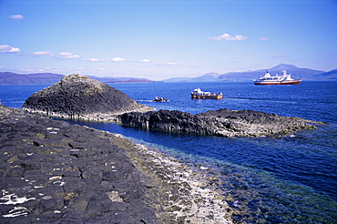 Staffa, island of basalt columns, Strathclyde, Scotland, United Kingdom, Europe