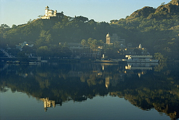 Lake Nakk, Mount Abu, Rajasthan state, India, Asia