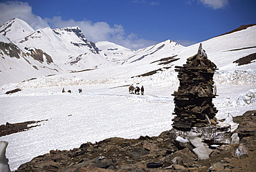 Summit of the Baralacha Pass at 5100m on Leh to Manali Road, Himachal Pradesh state, India, Asia