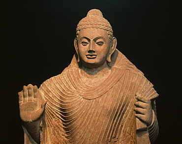 Buddha sculpture dating from the Gupta period in the 5th century, from Mathura, Uttar Pradesh, India, Asia