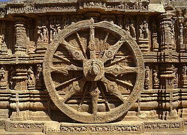 Wheel of Surya's chariot on outside of the Sun Temple, dating from the 13th century, UNESCO World Heritage Site, Konarak, Orissa, India, Asia