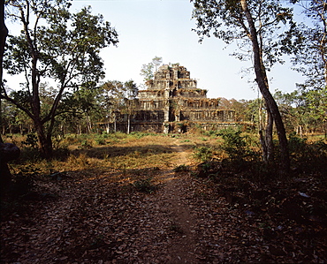 Prang Prasathom, dating from the 10th century, Koh Ker, Cambodia, Indochina, Southeast Asia, Asia