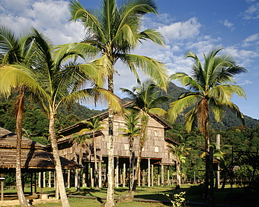 Melanau Long House in Sarawak, Borneo, Malaysia, Southeast Asia, Asia