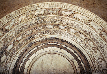 Sandakada Pahana (Moonstone), Anuradhapura, UNESCO World Heritage Site, Sri Lanka, Asia