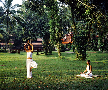 Girls doing yoga at Club Med, Cherating, Malaysia, Southeast Asia, Asia