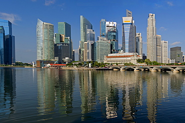 Waterfront facing Marina Bay, with the Fullerton Hotel, previously the Central Post Office, Singapore, Southeast Asia, Asia