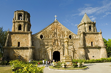 Miagao Church built in 1797, recently restored, UNESCO World Heritage Site, Iloilo, Panay, Philippines, Southeast Asia, Asia