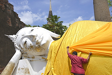 Reclining Buddha, Wat Yai Chai Mongkon, Ayutthaya, UNESCO World Heritage Site, Thailand, Southeast Asia, Asia