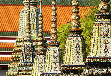 Chedis from the early Rattanakosin period at Wat Pho (Wat Phra Chetuphon), Bangkok, Thailand, Southeast Asia, Asia 