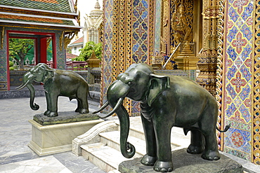 Bronze elephants at Wat Rajabopit, Bangkok, Thailand, Southeast Asia, Asia 