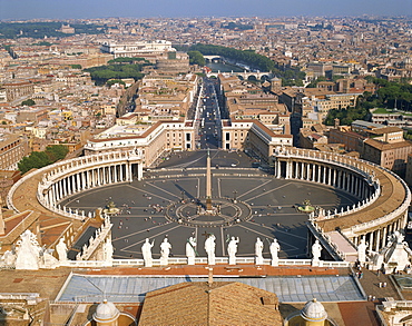 St. Peter's Square, Rome, Lazio, Italy, Europe