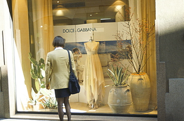 Window shopping, Dolce & Gabbana, Via della Spiga, fashion quarter, Milan, Lombardy, Italy, Europe