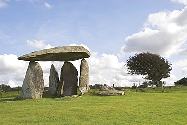 Dolmen, Neolithic burial chamber 4500 years old, Pentre Ifan, Pembrokeshire, Wales, United Kingdom, Europe