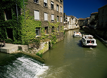 Canal de la Robine, Narbonne, Languedoc, France, Europe