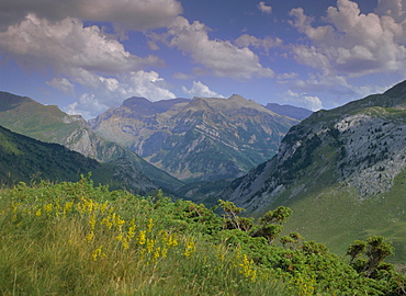 Pico de Anayet from Col de Somport, Aragon, Pyrenees, Spain, Europe