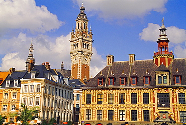 Flemish houses, belfry of the Nouvelle Bourse and Vielle Bourse, Grand Place, Lille, Nord, France, Europe