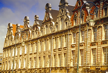 Flemish buildings from the 17th and 18th centuries, Places des Heros, Arras, Pas-de-Calais, France, Europe