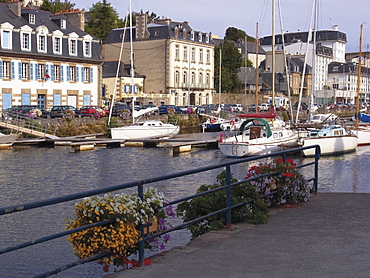 Harbour, Morlaix, Finistere, Brittany, France, Europe