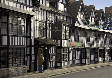 Half timbered Shakespeare Hostelry, Stratford upon Avon, Warwickshire, England, United Kingdom, Europe