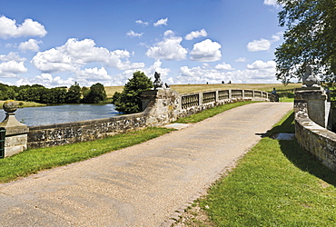 Robert Adam bridge, Compton Verney, Warwickshire, England, United Kingdom, Europe