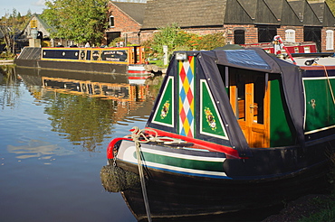 The Worcester and Birmingham canal at Tardebigge Canal Village in Worcestershire, the Midlands, England, United Kingdom, Europe