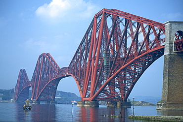 The Forth Railway Bridge, built in 1890, Firth of Forth, Scotland, United Kingdom, Europe