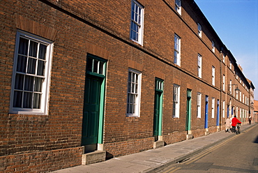 Victorian red brick terrace, King Street, Newark, Nottinghamshire, England, United Kingdom, Europe