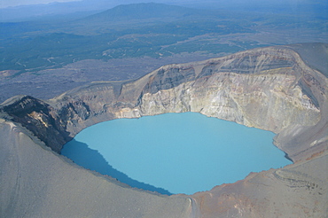 Malyi Semyachik volcano, acid lake inside summit crater, Kamchatka, East Siberia, Russia