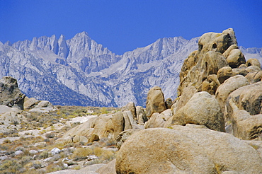 Distant granite peaks of Mount Whitney (4416m), Sierra Nevada, California, USA, North America