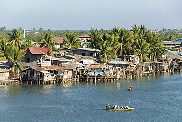 Fishermen's stilt houses in wetlands at south end of Lingayen Gulf, near Dagupan, northwest Luzon, Philippines, Southeast Asia, Asia