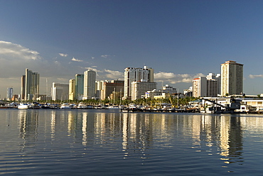 Malate district on shore of Manila Bay, Manila, Philippines, Southeast Asia, Asia