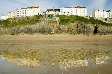 South beach, Tenby, Pembrokeshire, Wales, United Kingdom, Europe