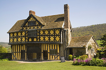 Gateway to Stokesay castle, Shropshire, England, United Kingdom, Europe