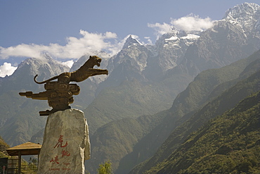 Tiger Leaping Gorge, Yangtze River, Yunnan, China, Asia