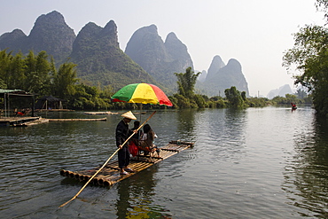 Rafting on the Yulong River, Yangshuo, Guangxi, China, Asia 