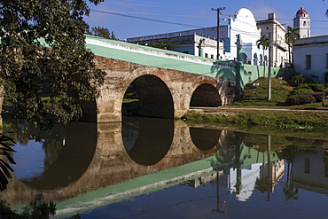 Yayabo Bridge, built 1815, Sancti Spiritus, Cuba, West Indies, Caribbean, Central America