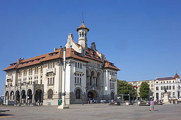 Ovidiu Square and Archaeological Museum, Constanta, Romania, Europe